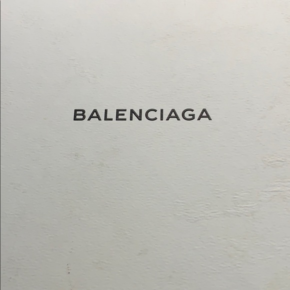 Men’s Balenciaga tennis shoes - Picture 1 of 6